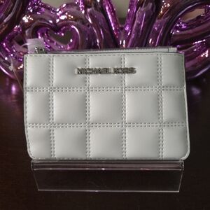 NWT Michael Kors Optic White Jet Set Travel Quilted Card Case